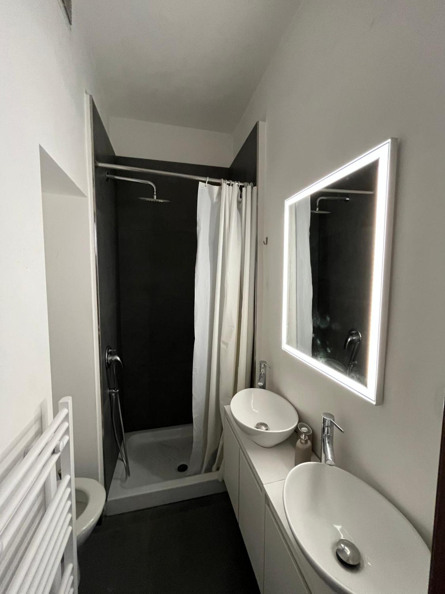Porta Susa Rooms - Camere Porta Susa Турин Екстер'єр фото