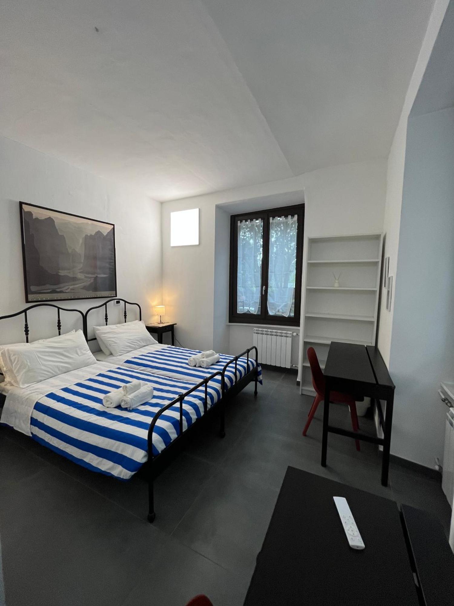 Porta Susa Rooms - Camere Porta Susa Турин Екстер'єр фото