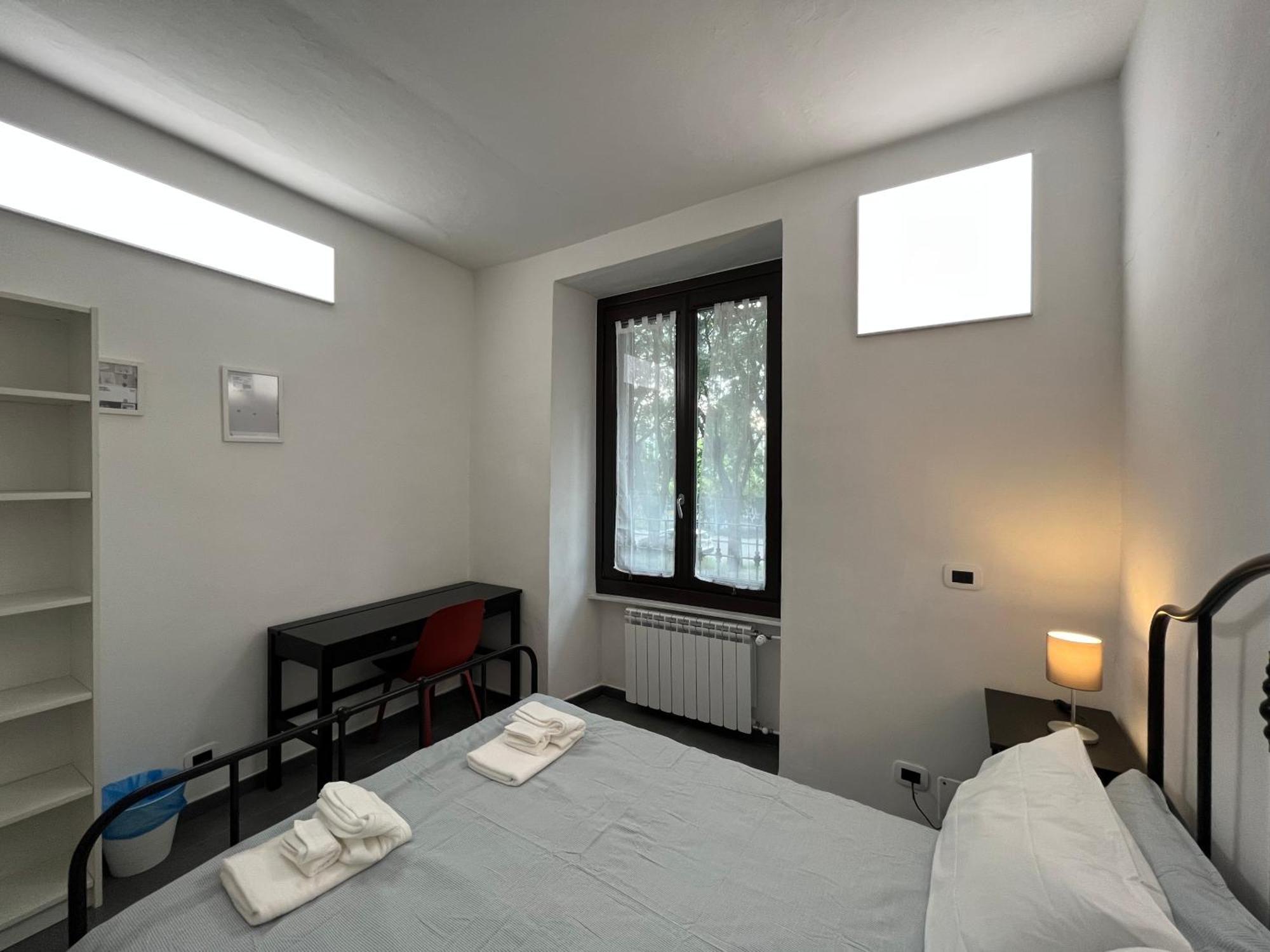 Porta Susa Rooms - Camere Porta Susa Турин Екстер'єр фото